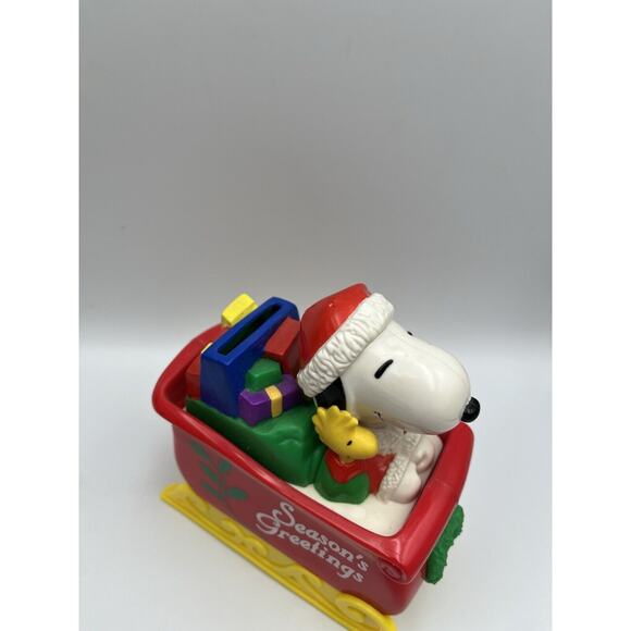 Vintage Whitman’s Candies Christmas Peanuts Snoopy Santa Sled Coin Bank - Picture 7 of 8